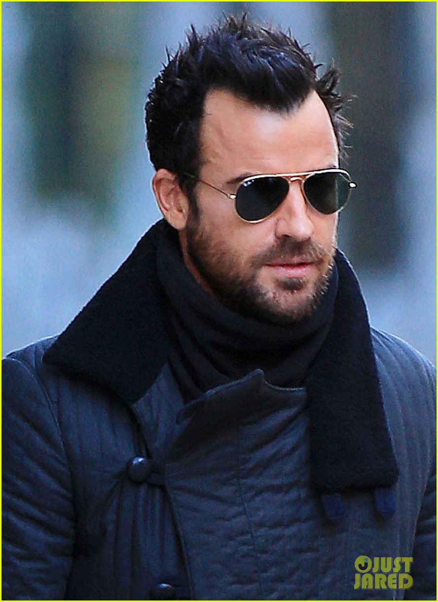 justin-theroux-summertime