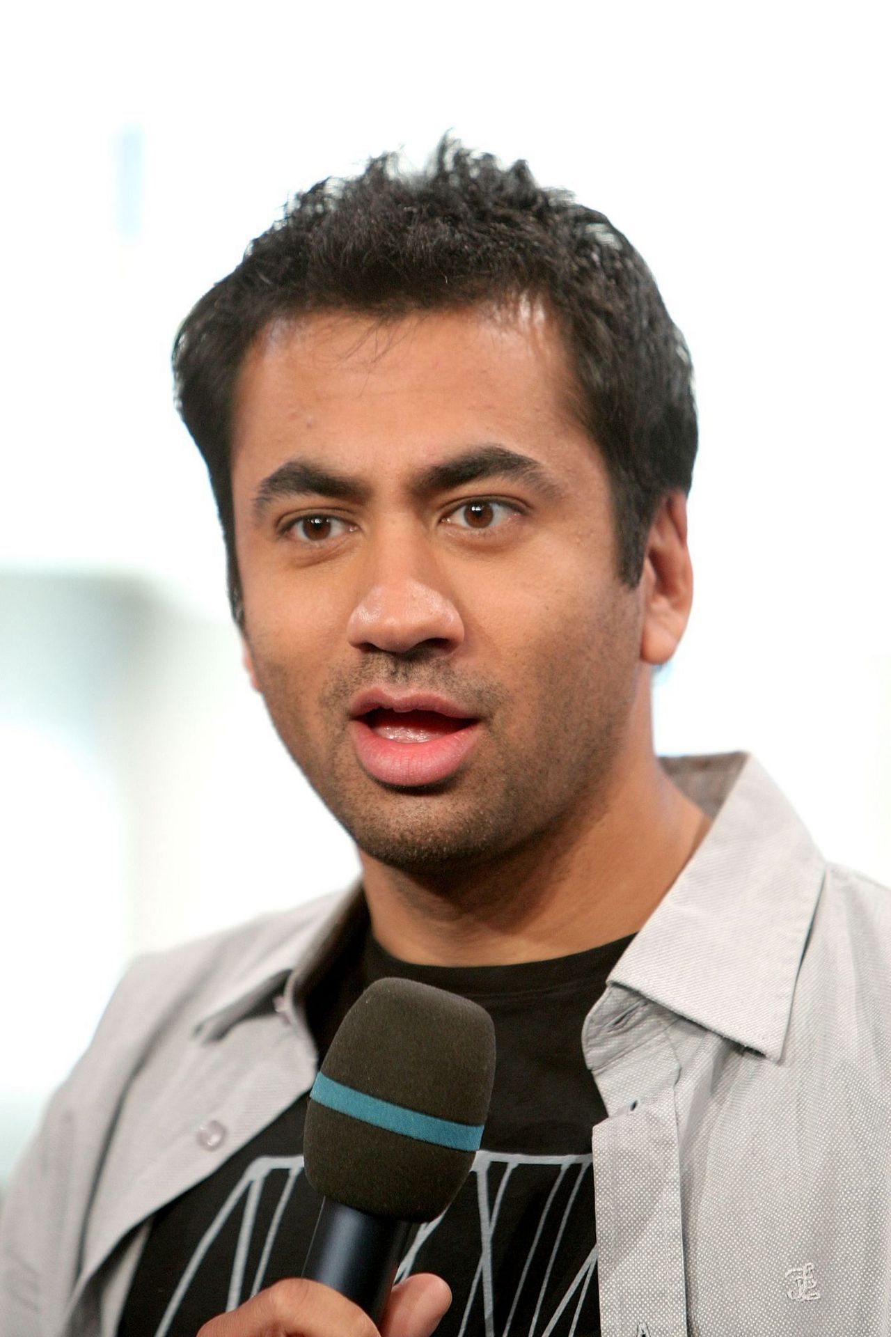 kal-penn-2016