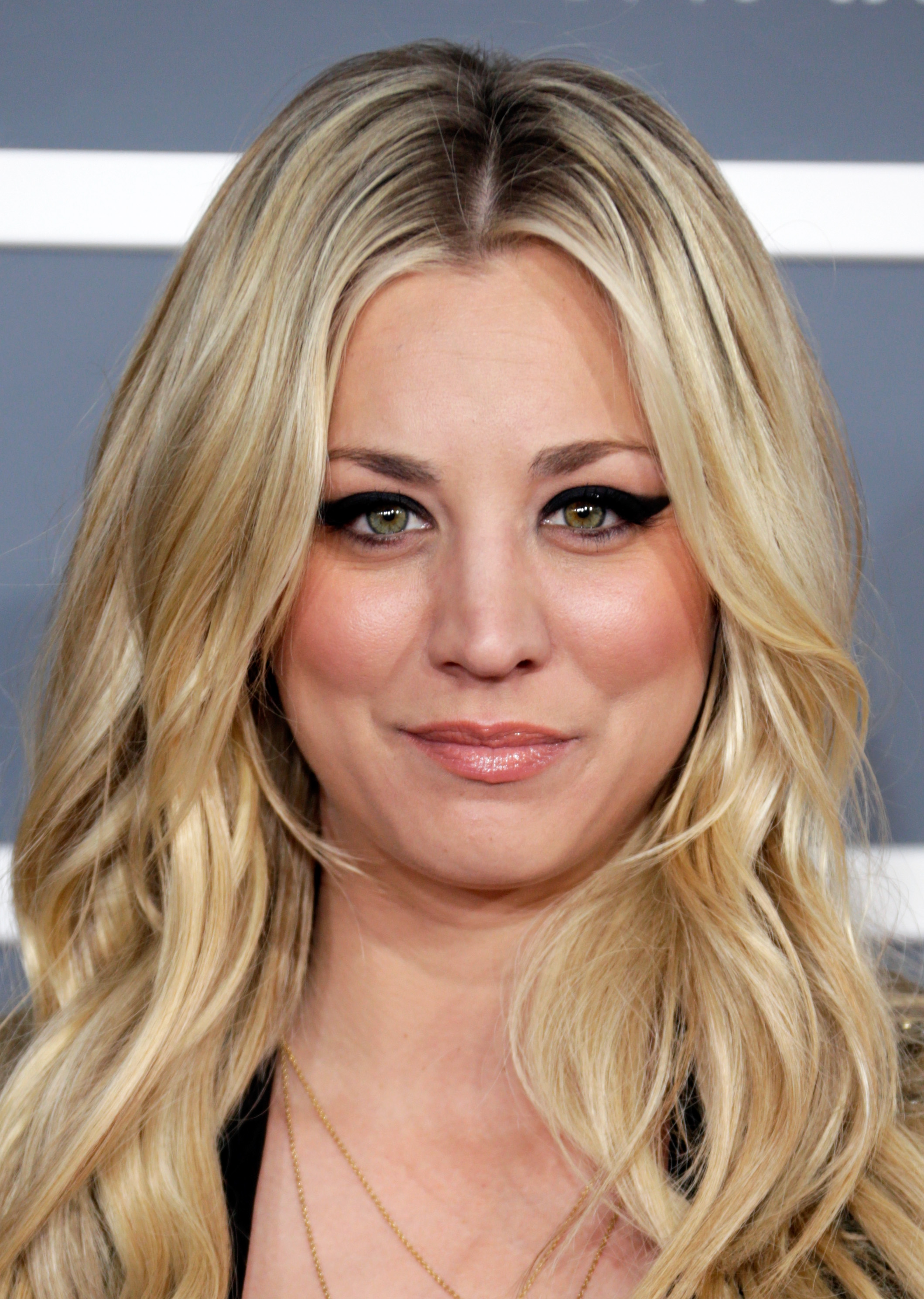 kaley-cuoco-news