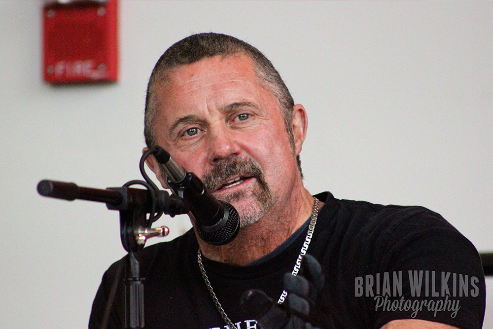 kane-hodder-gossip