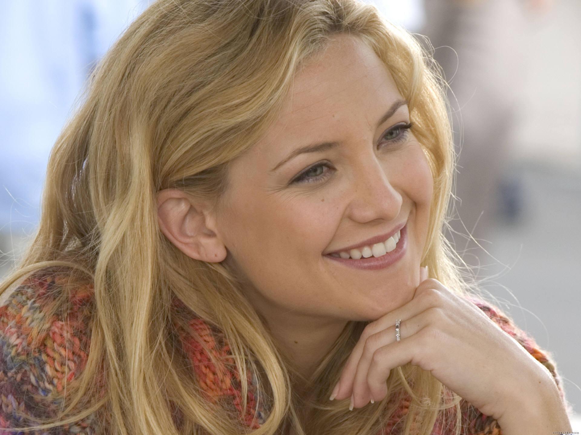 kate-hudson-summertime