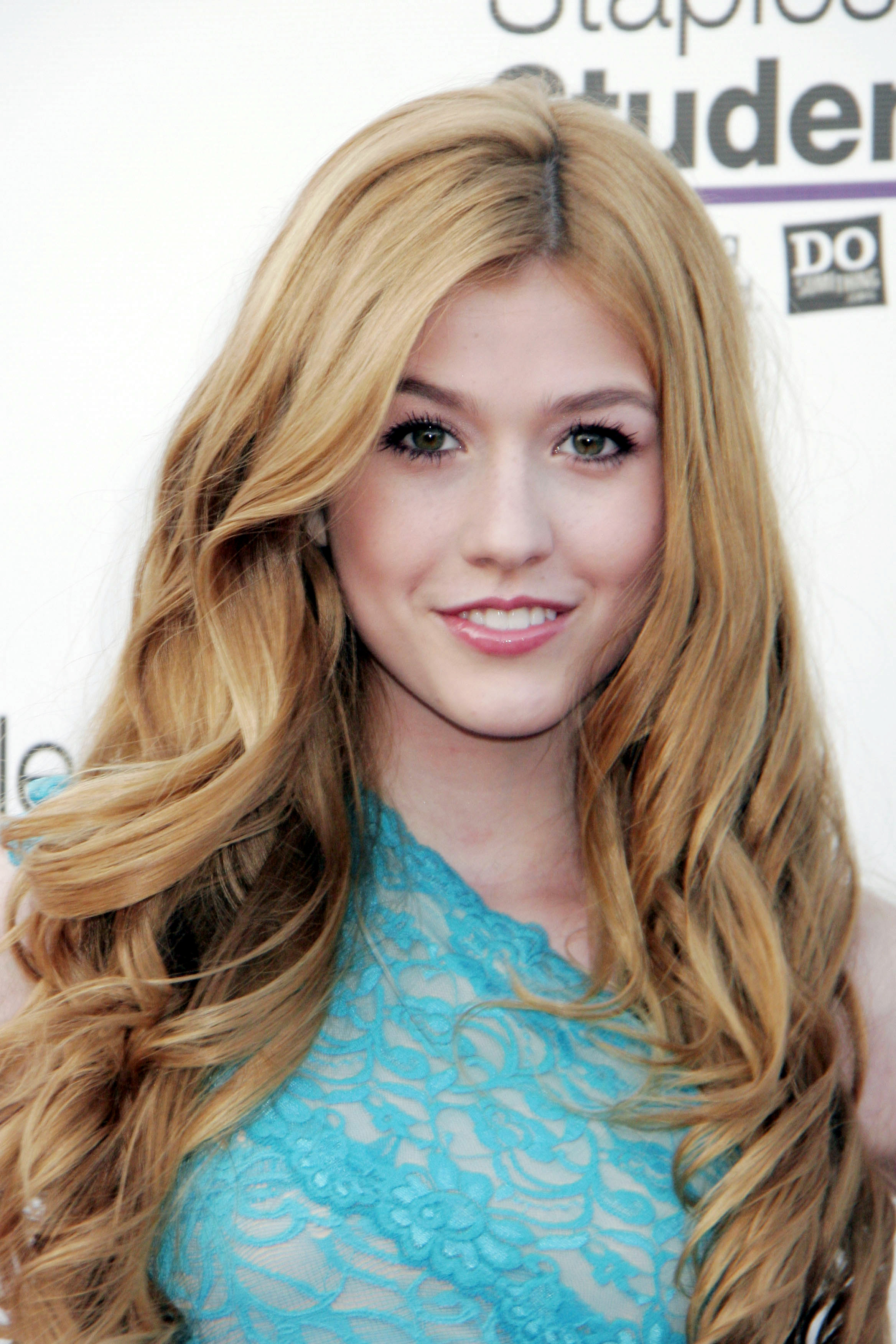 katherine-mcnamara-hd-wallpaper