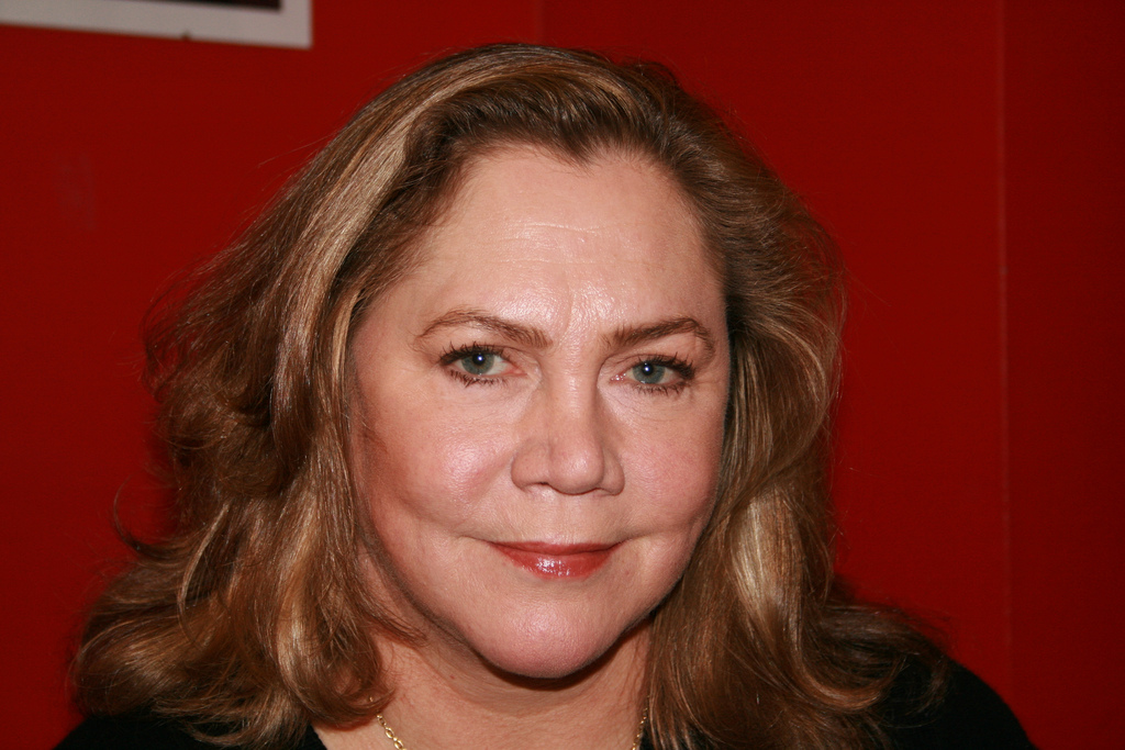 kathleen-turner-party