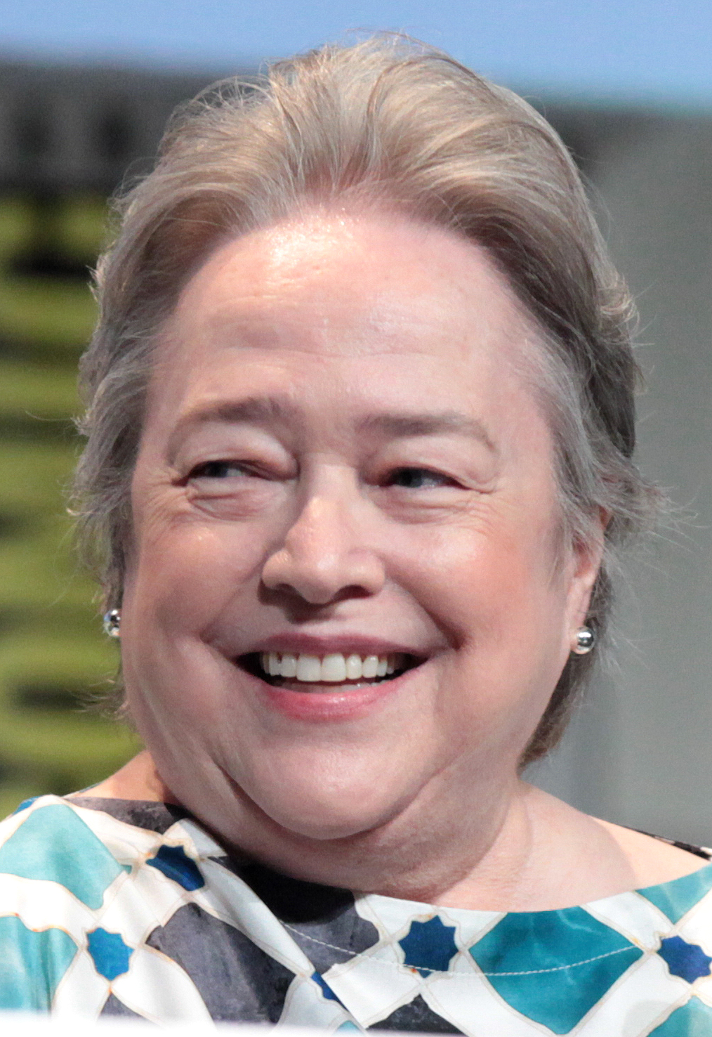 kathy-bates-gossip