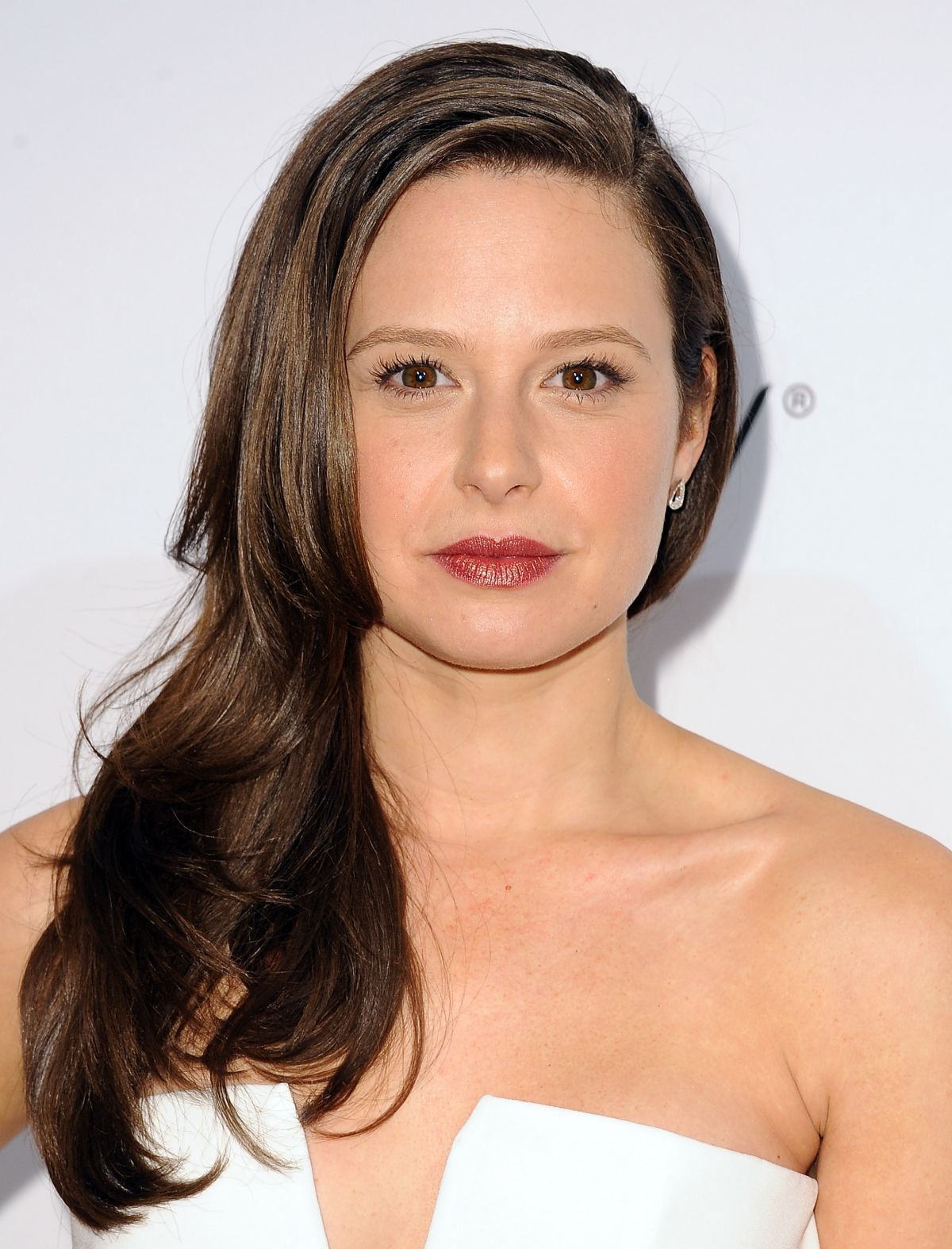 katie-lowes-news