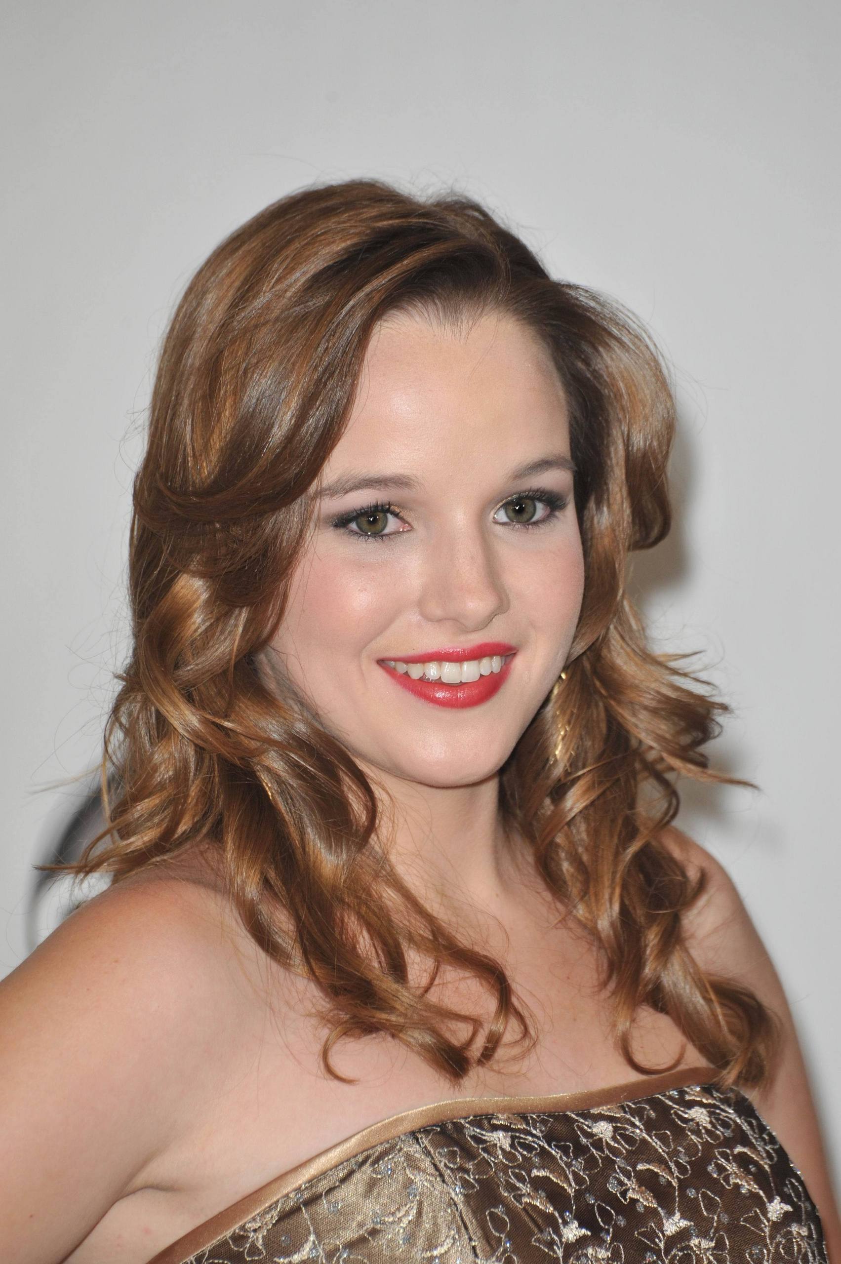 kay-panabaker-2016