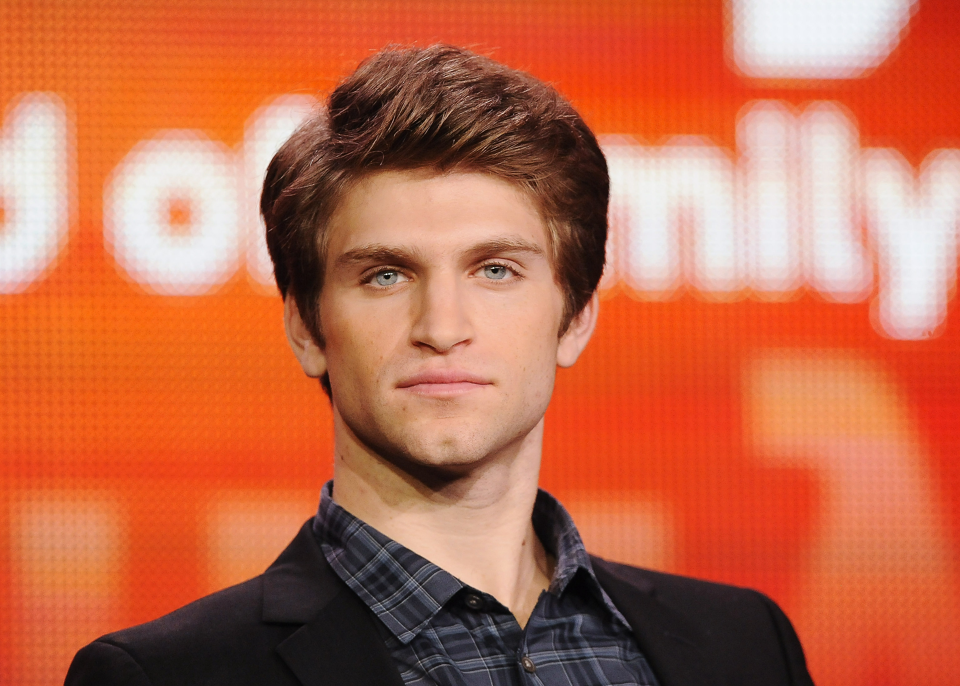 photos-of-keegan-allen