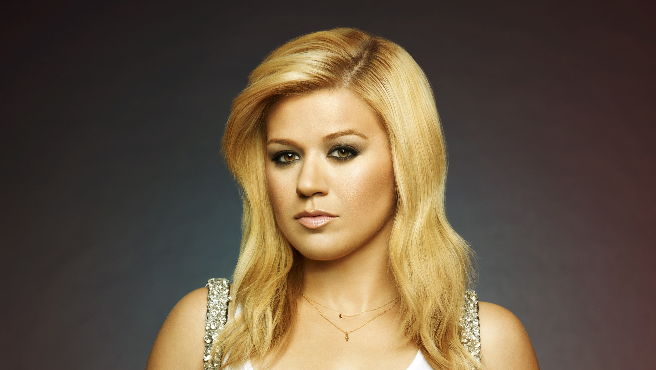 kelly-clarkson-wallpaper