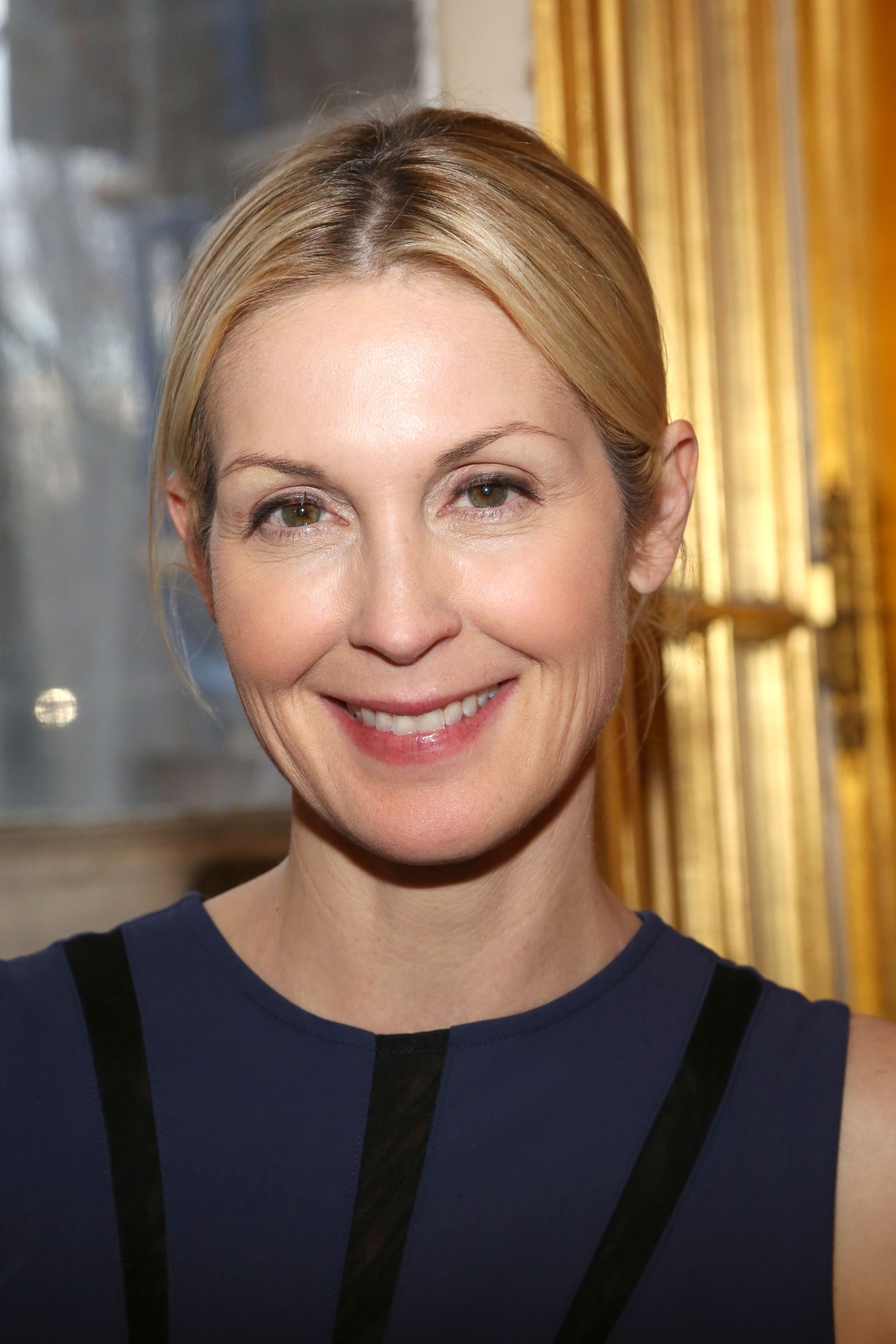 Pictures of Kelly Rutherford - Pictures Of Celebrities