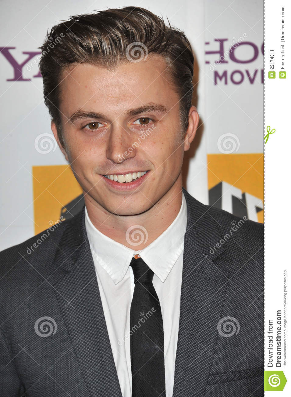 kenny-wormald-scandal