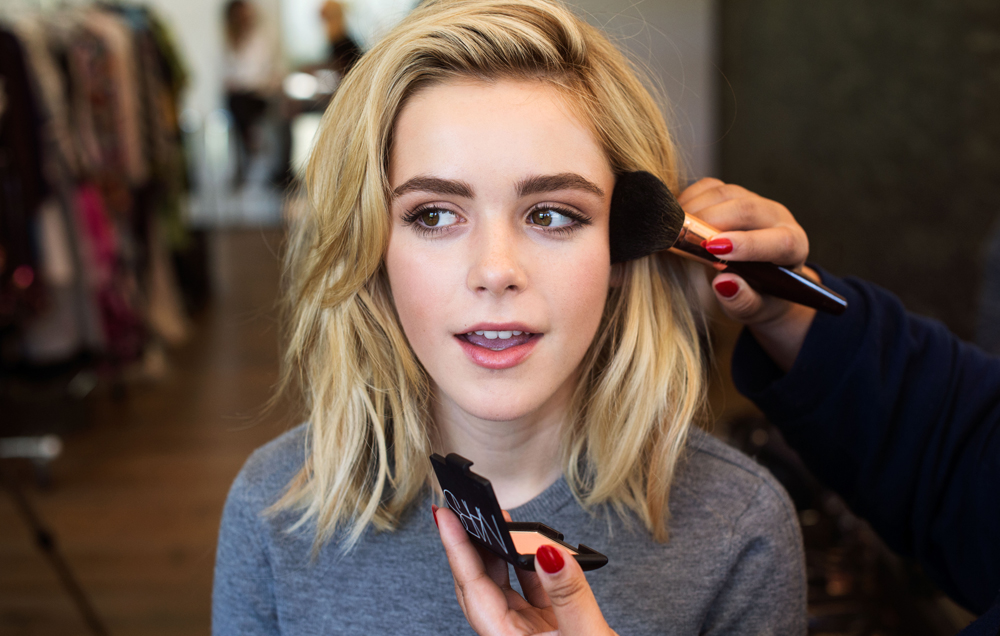 kiernan-shipka-scandal