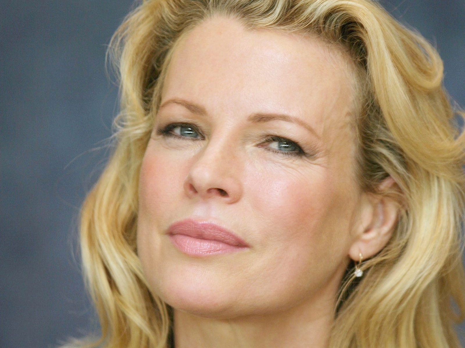 best-pictures-of-kim-basinger