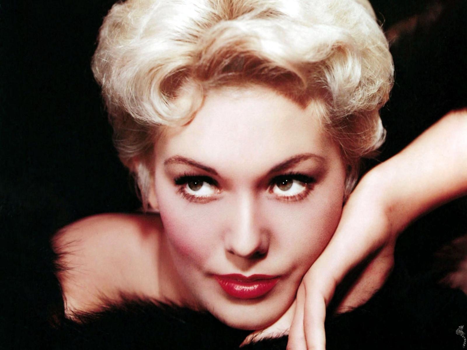 kim-novak-pictures