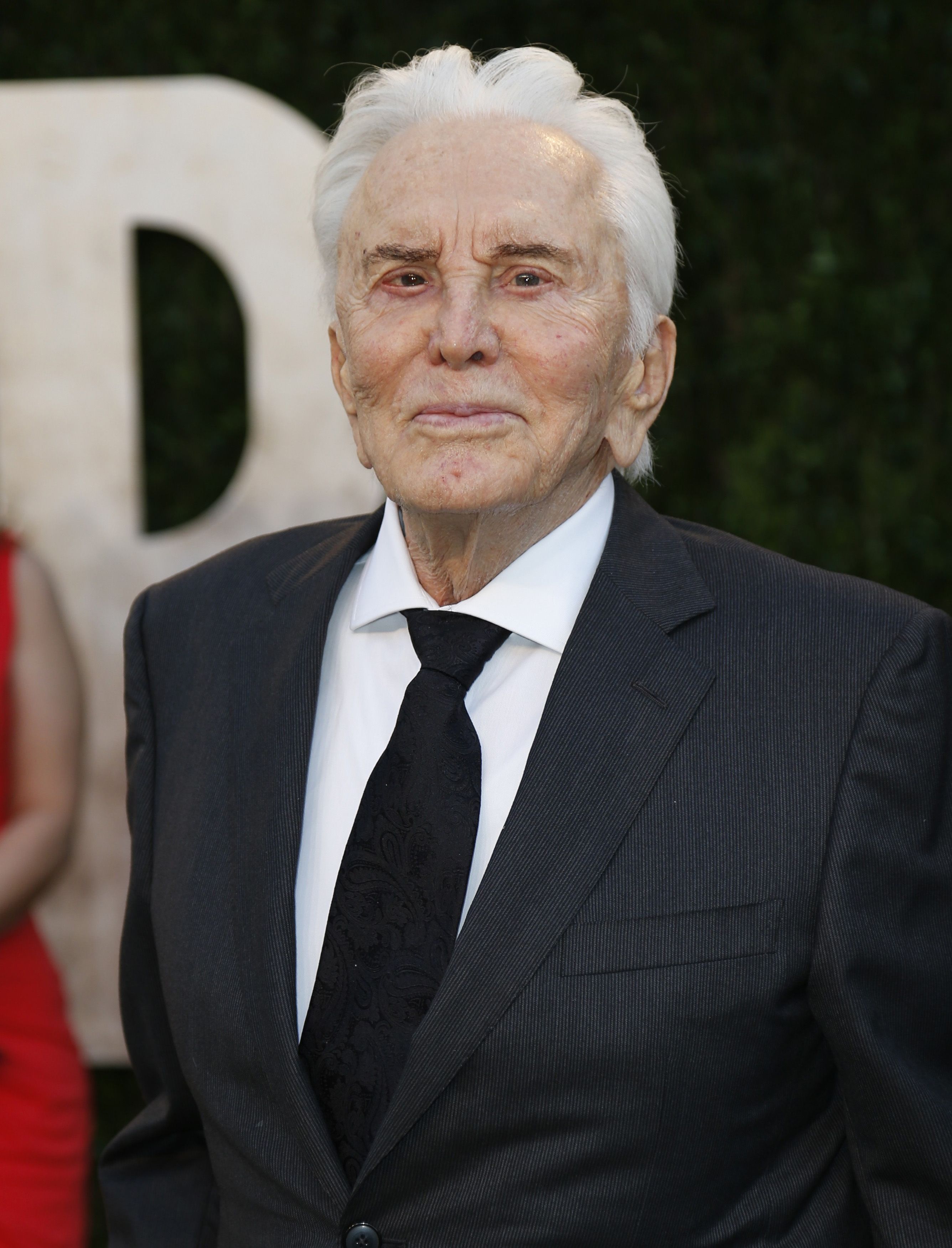 kirk-douglas-news