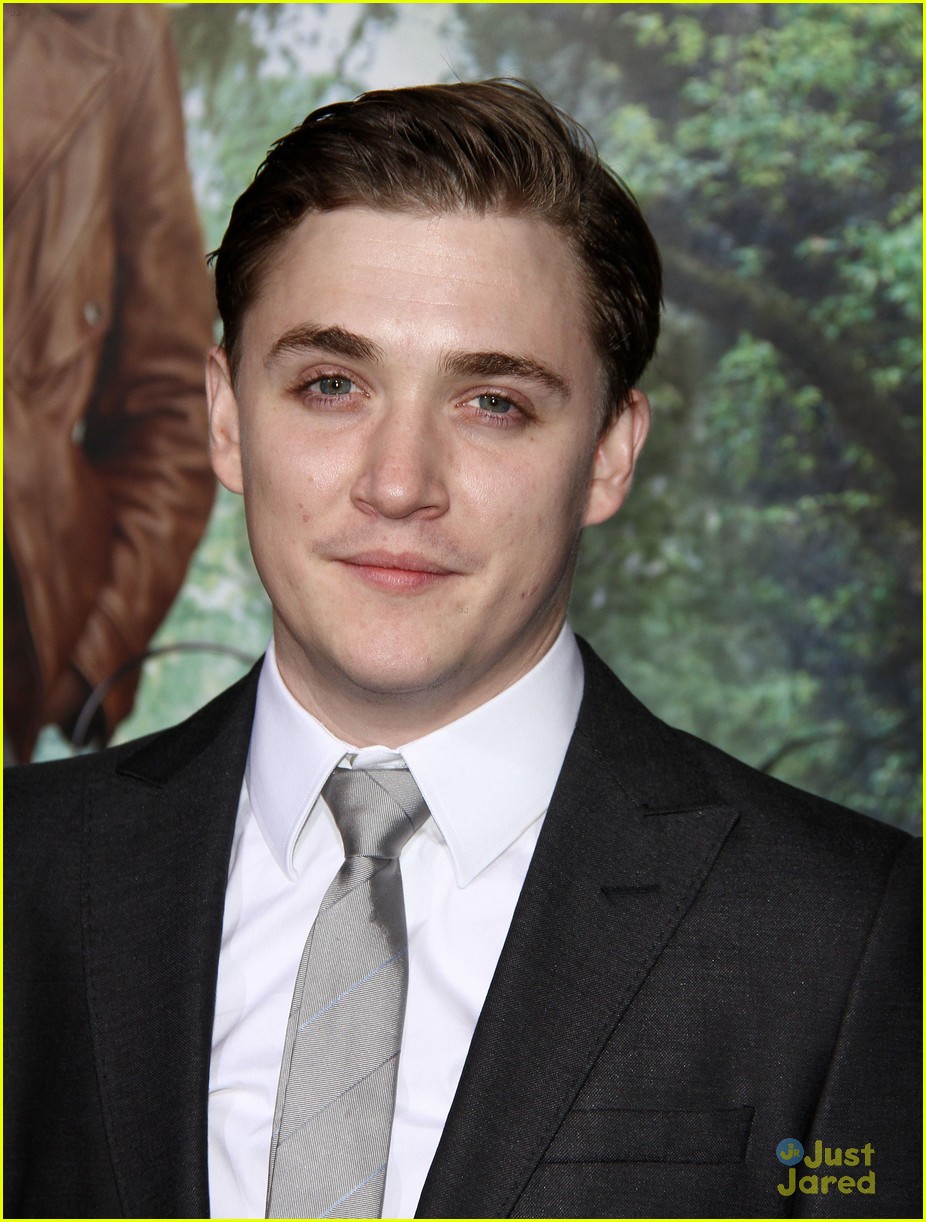 kyle-gallner-scandal