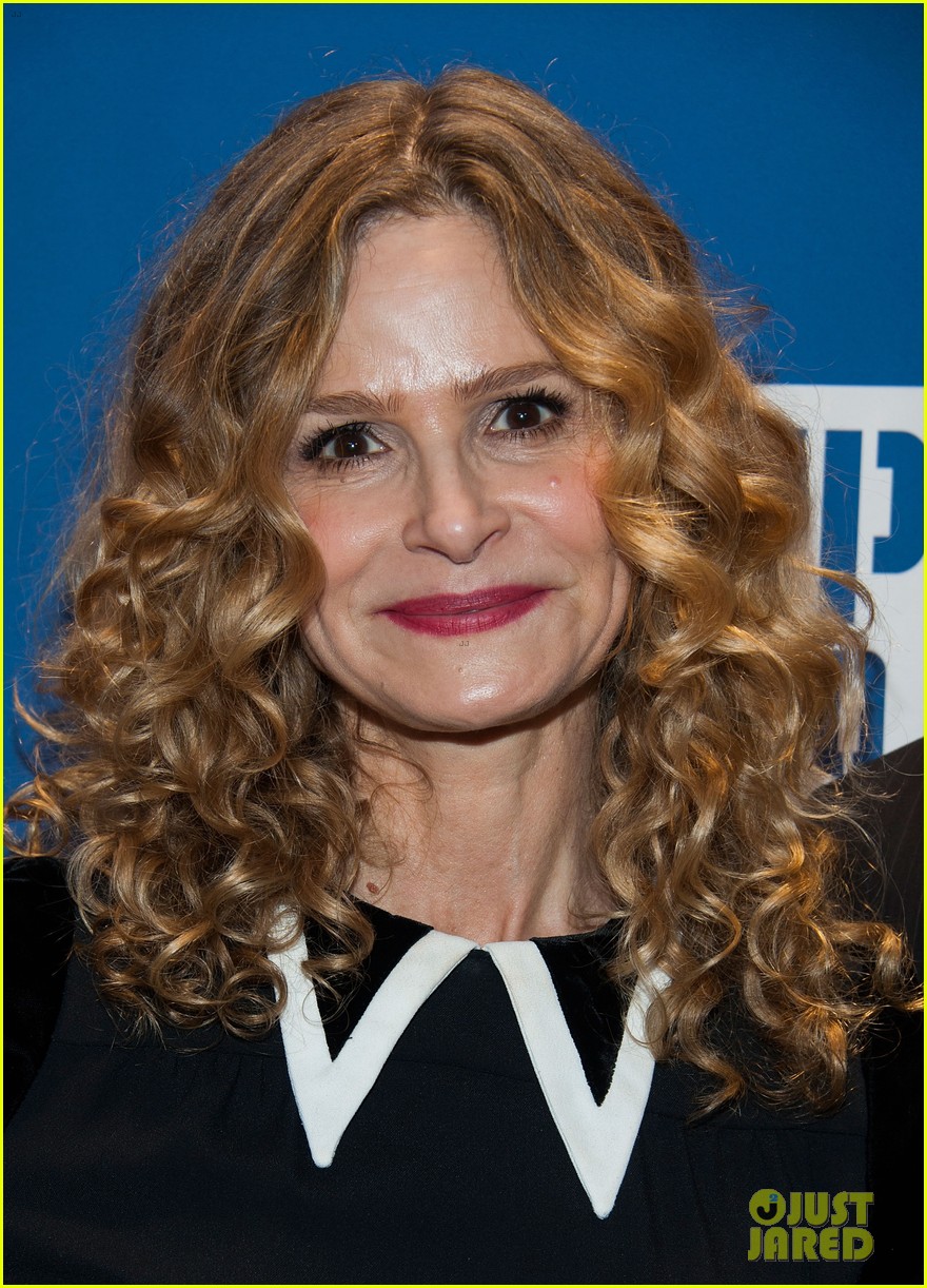 kyra-sedgwick-net-worth