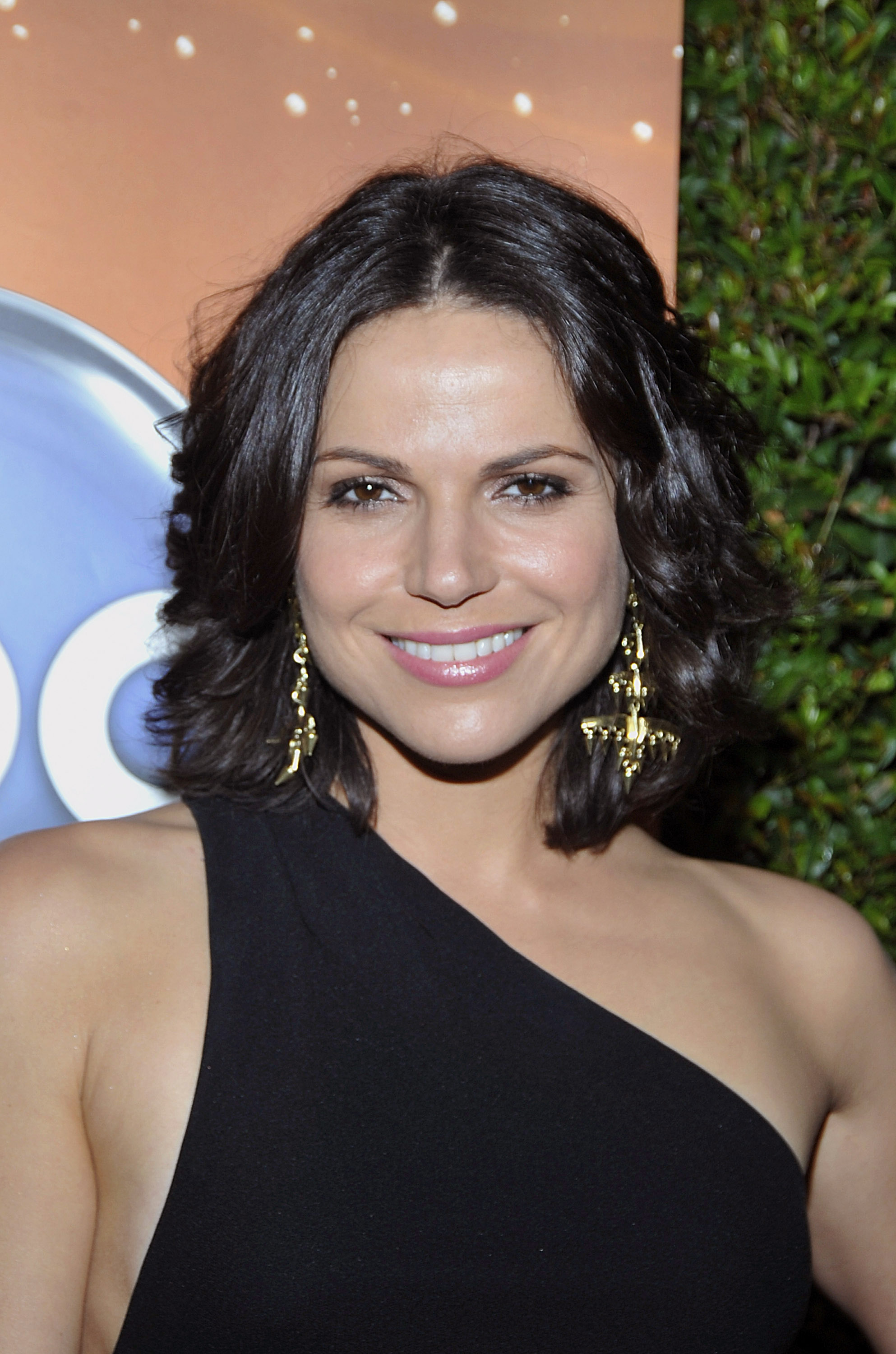 pictures-of-lana-parrilla