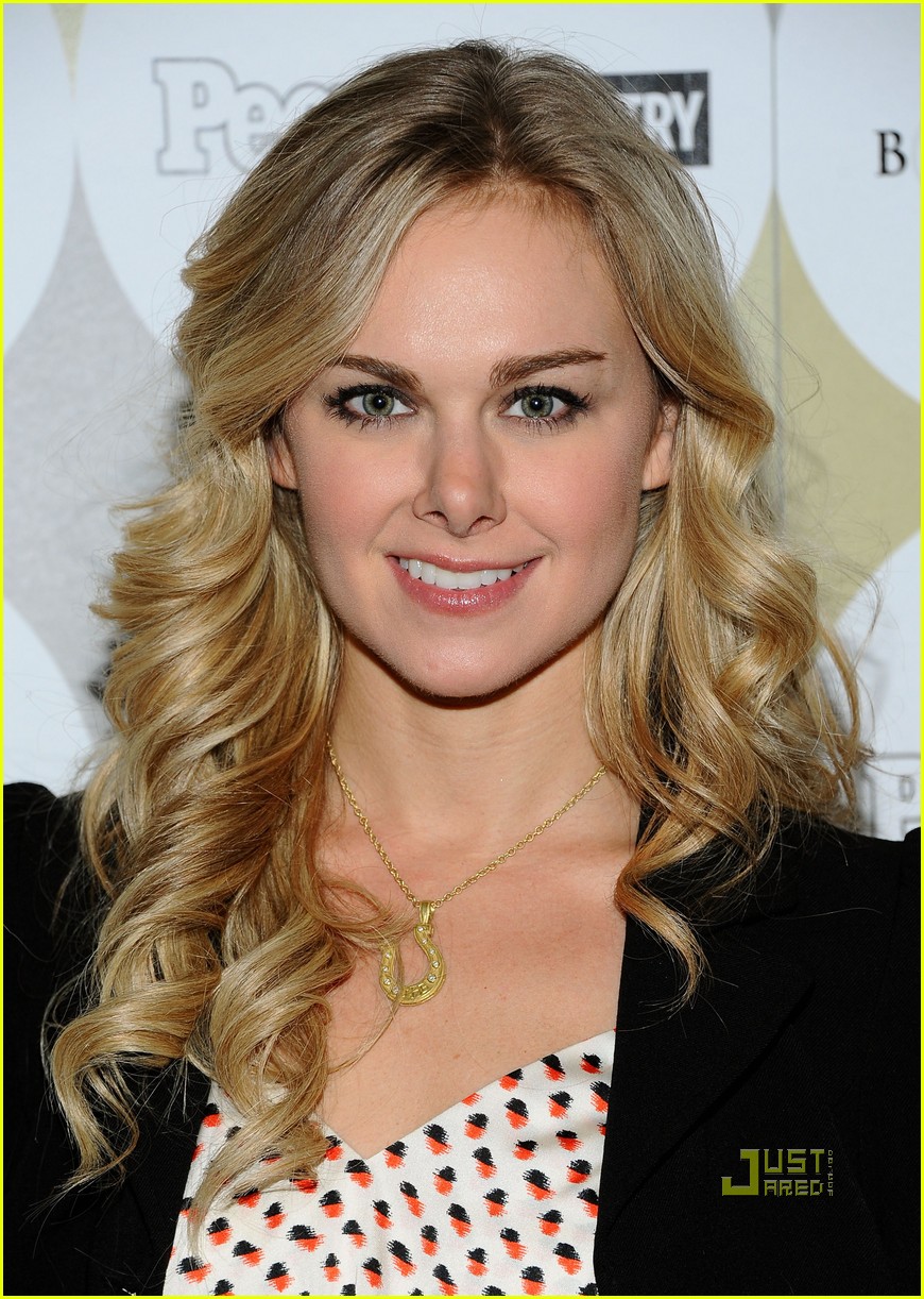 laura-bell-bundy-news