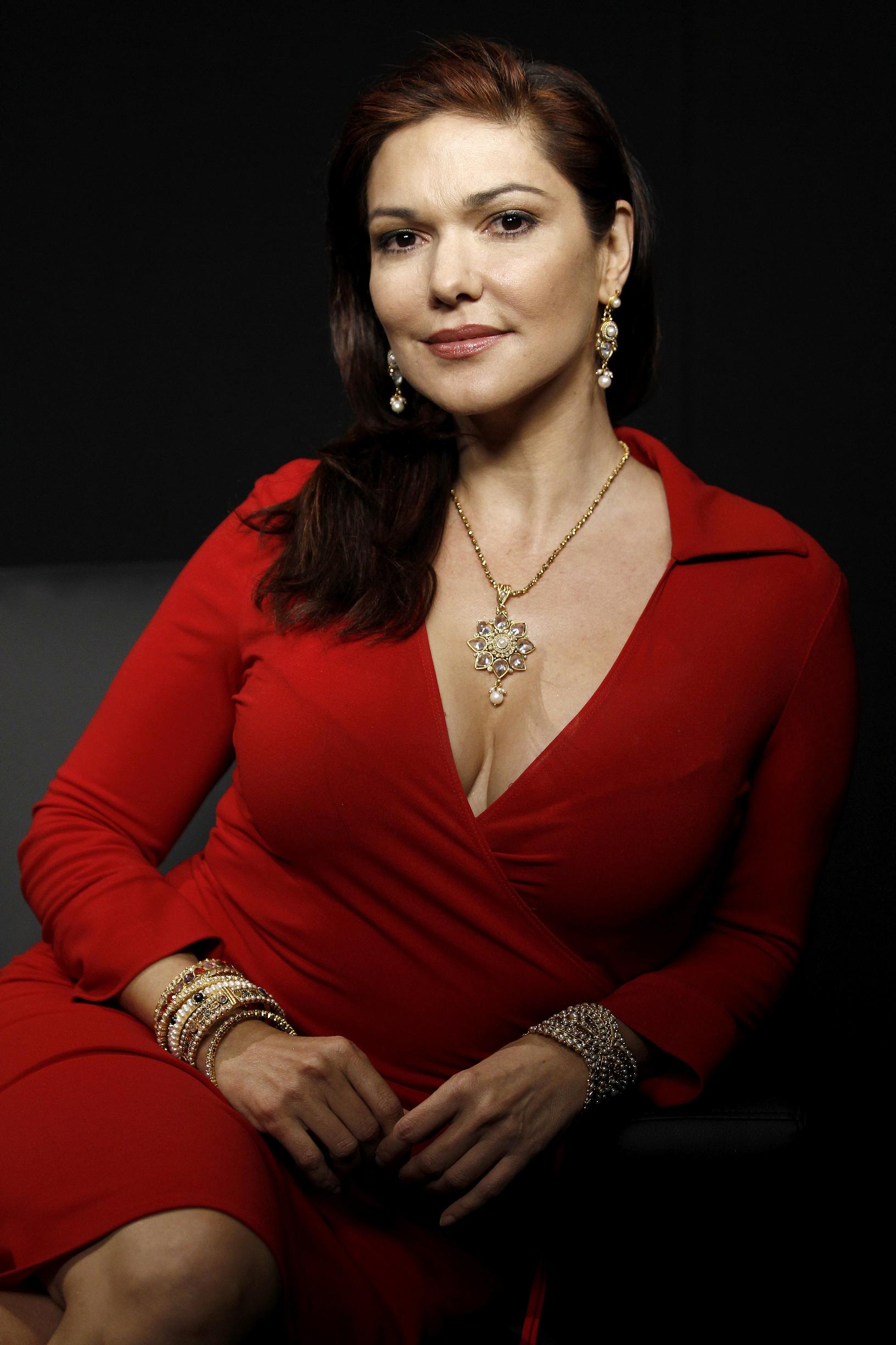 laura-harring-2015