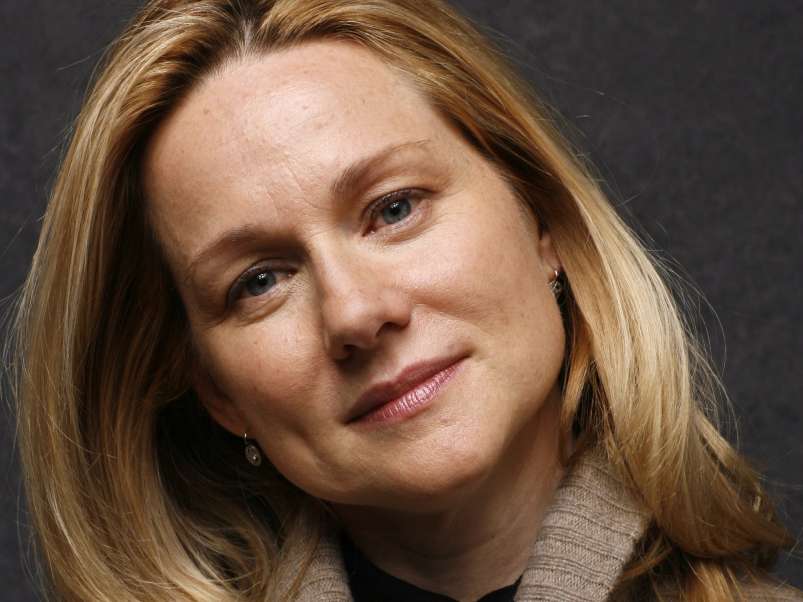 best-pictures-of-laura-linney
