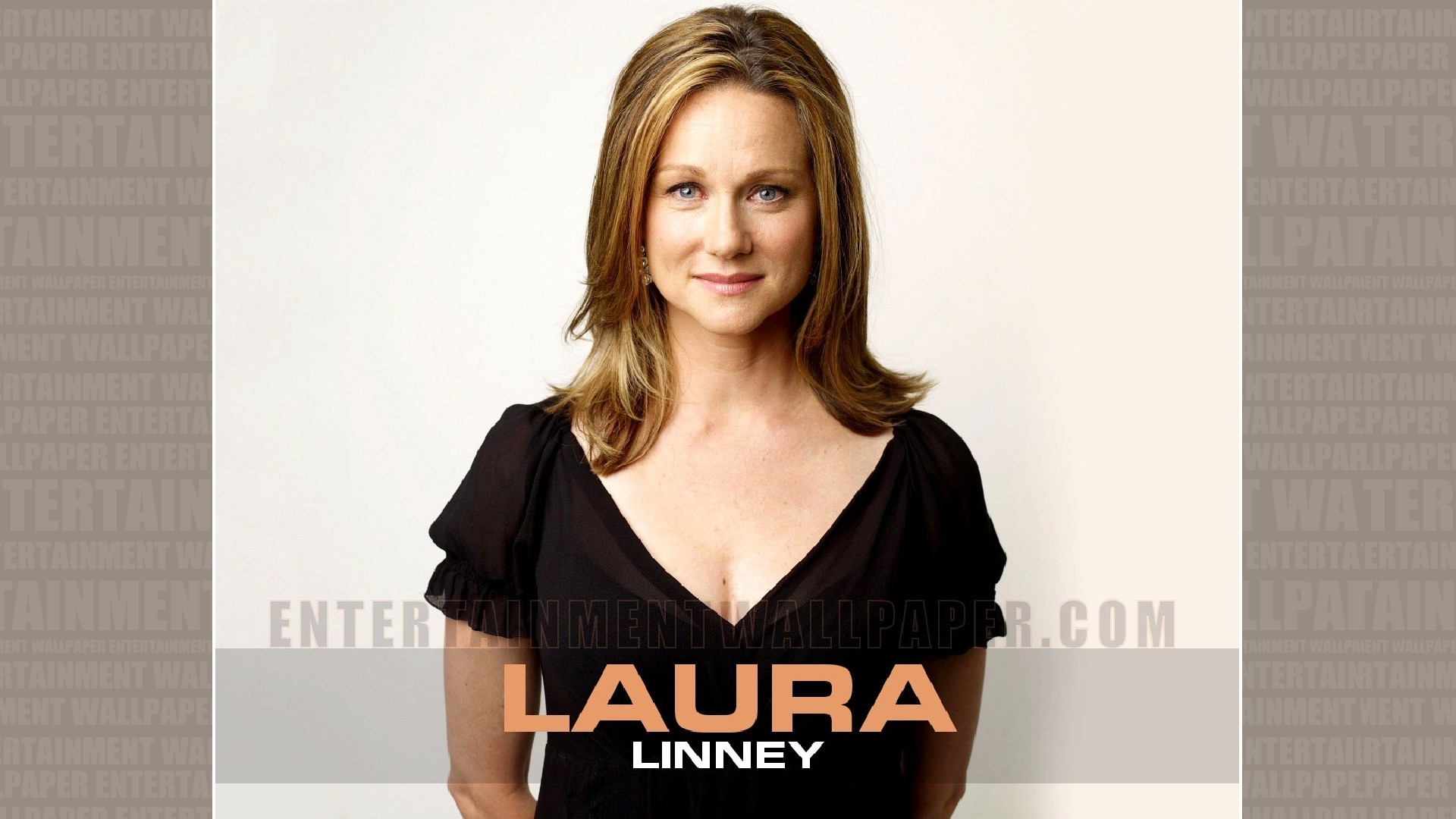 laura-linney-net-worth