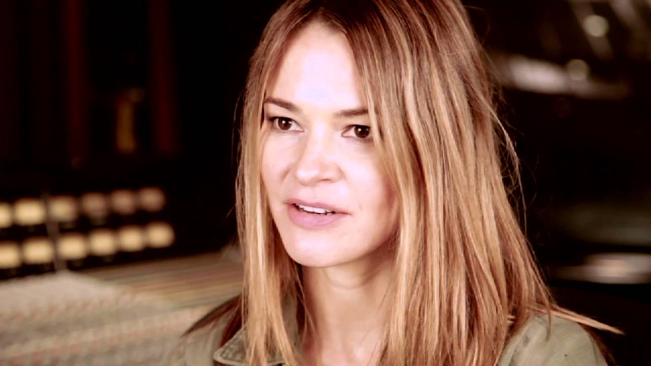 leisha-hailey-2015