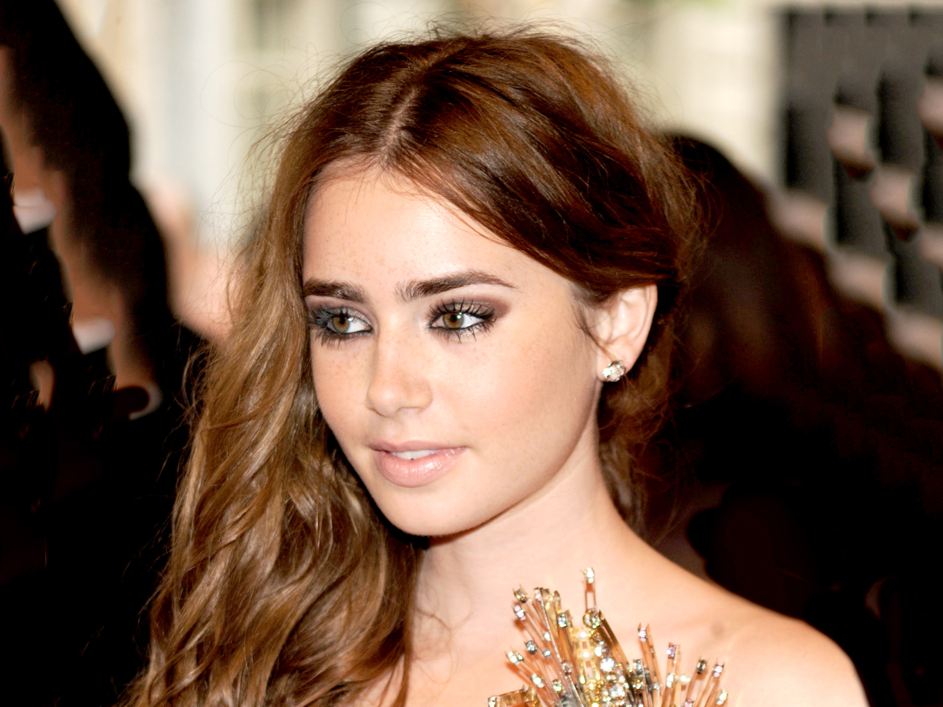 lily-collins-news