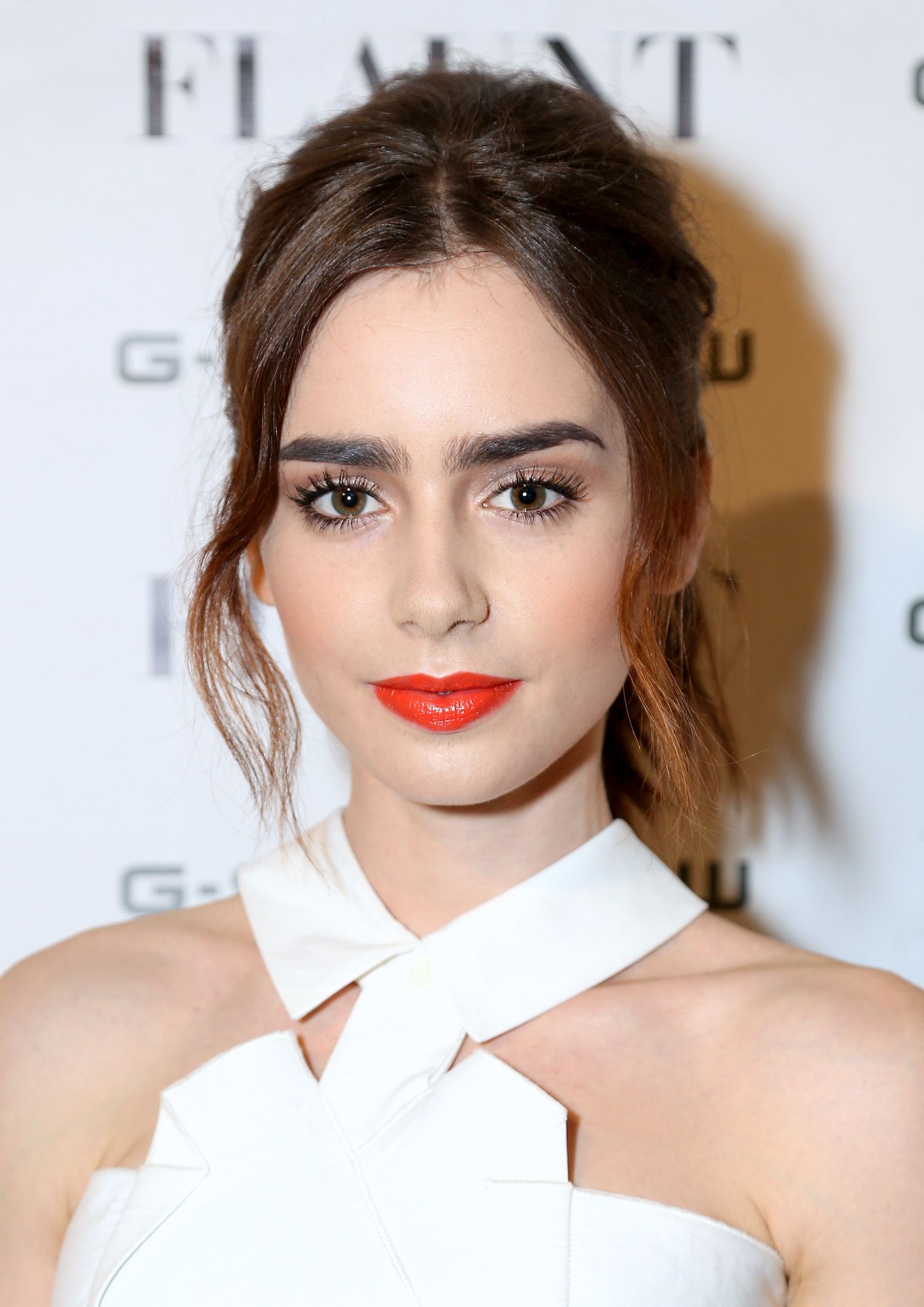 lily-collins-party
