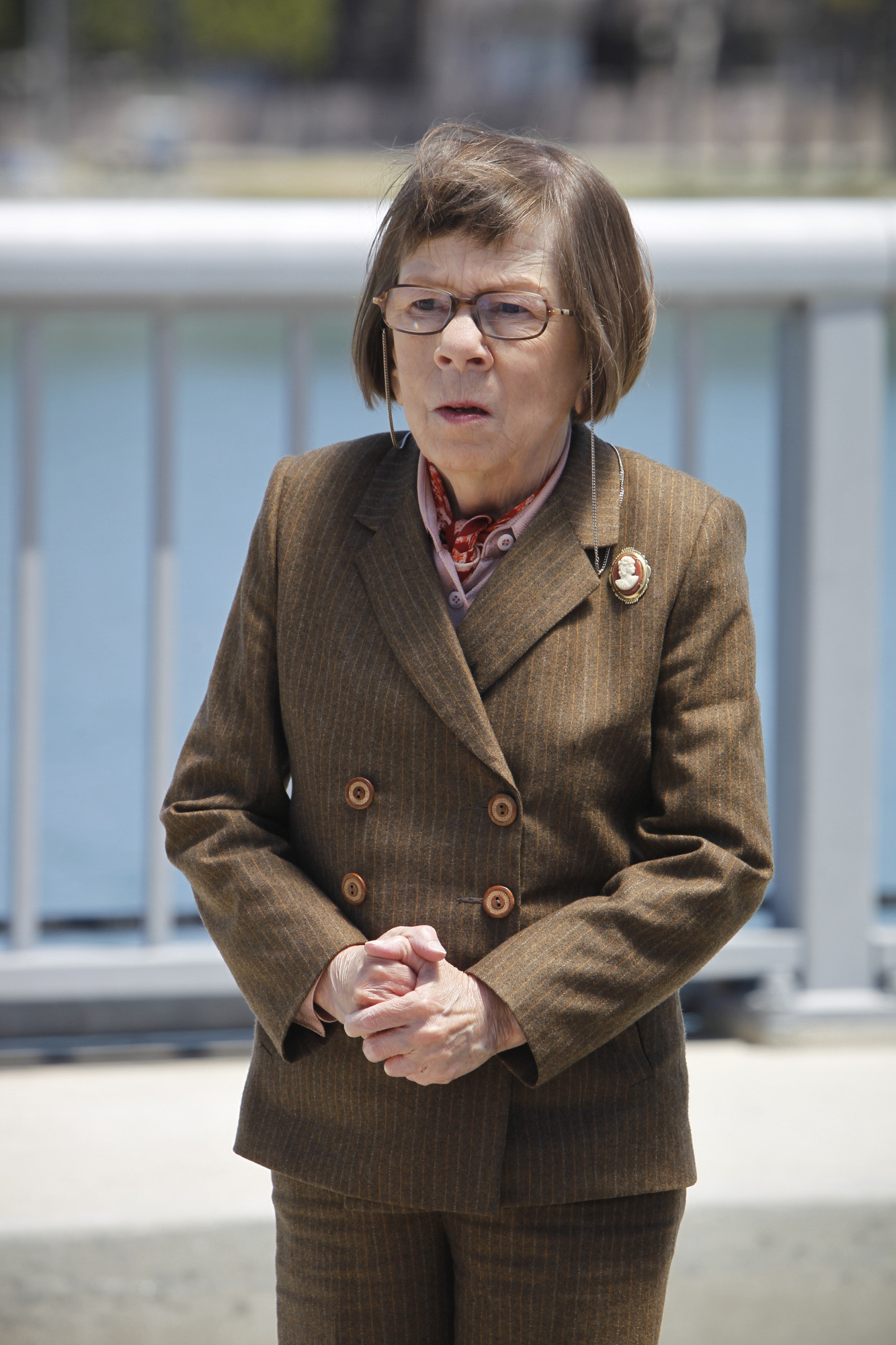 linda-hunt-2016