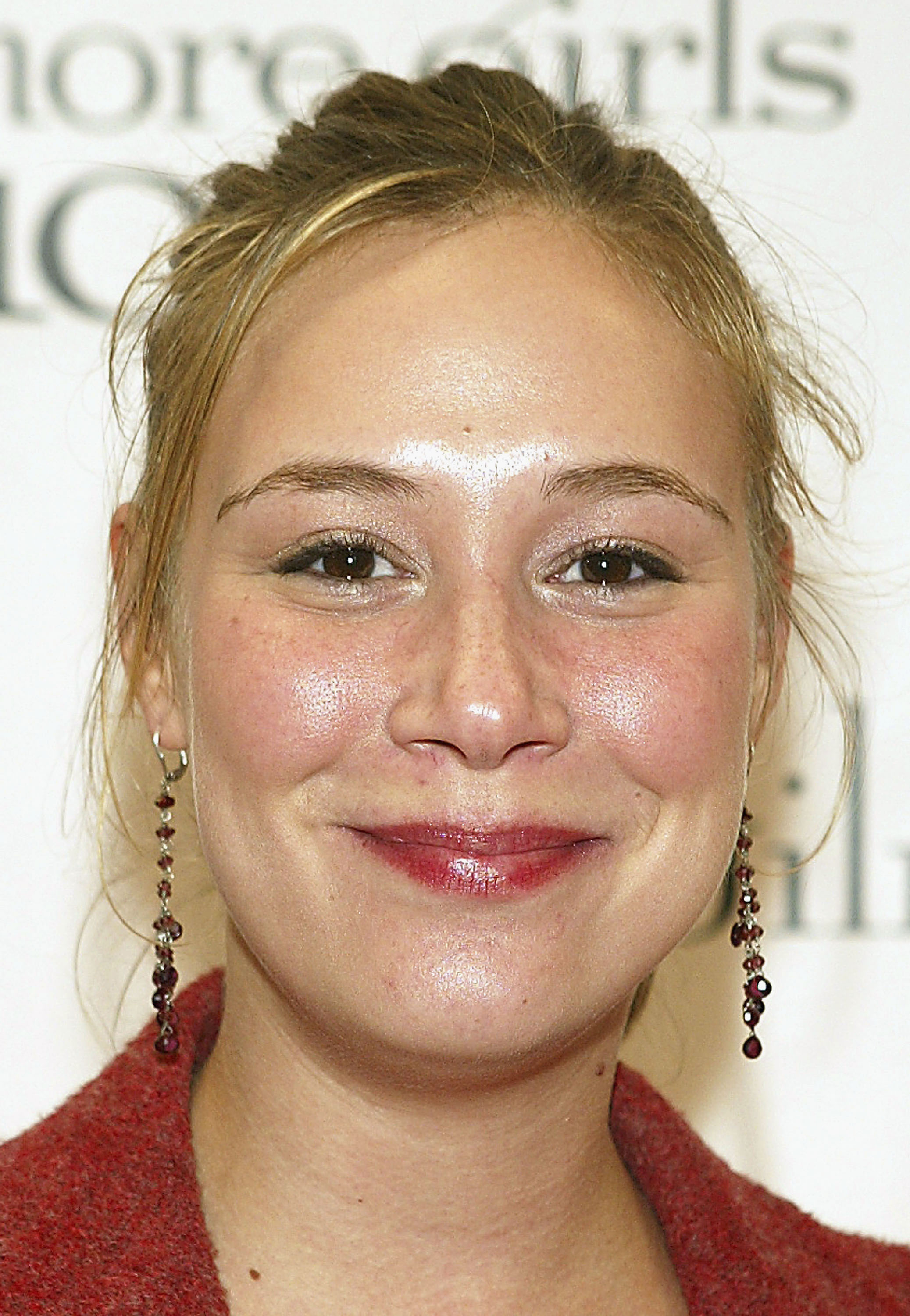 liza-weil-wallpapers