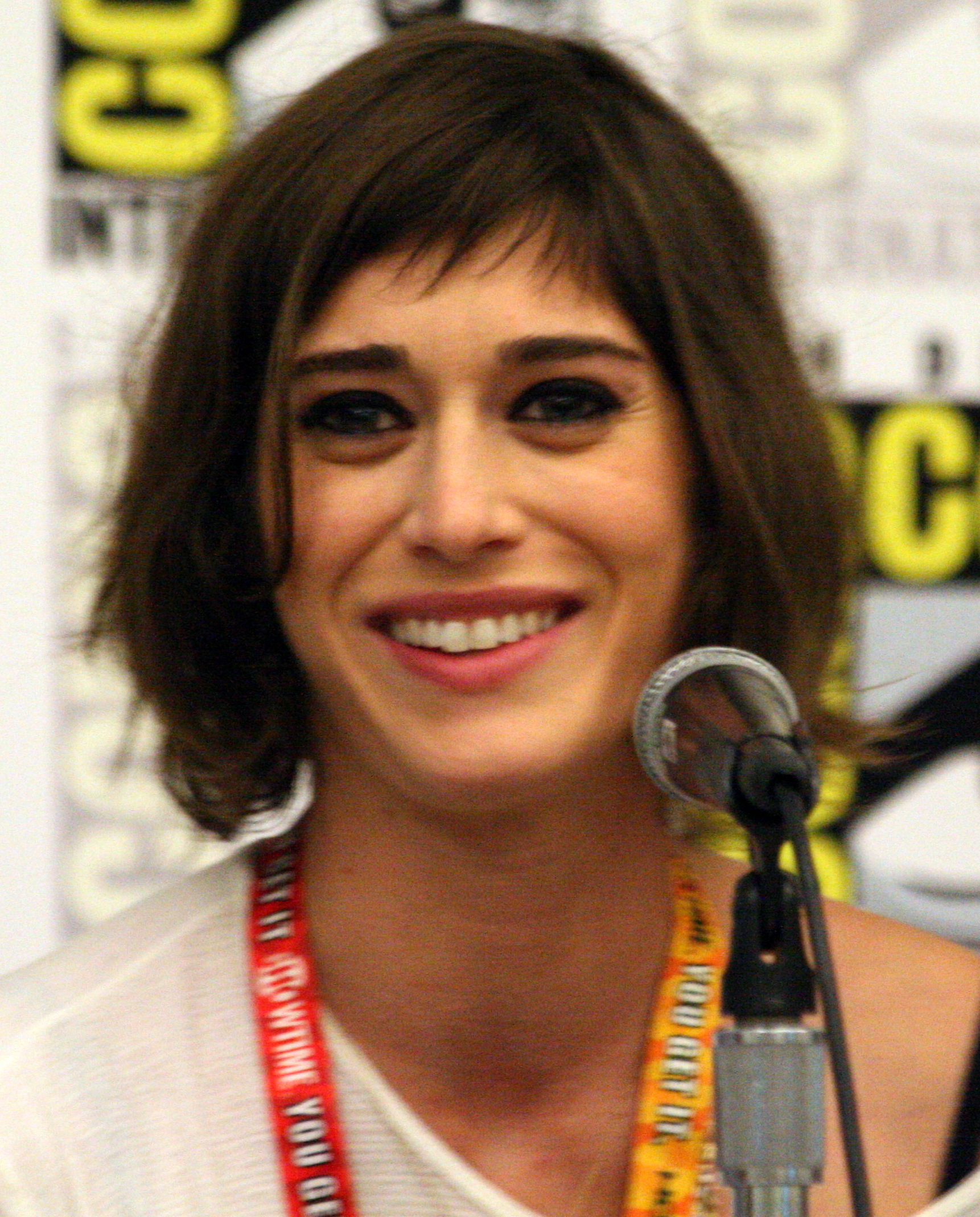 lizzy-caplan-news