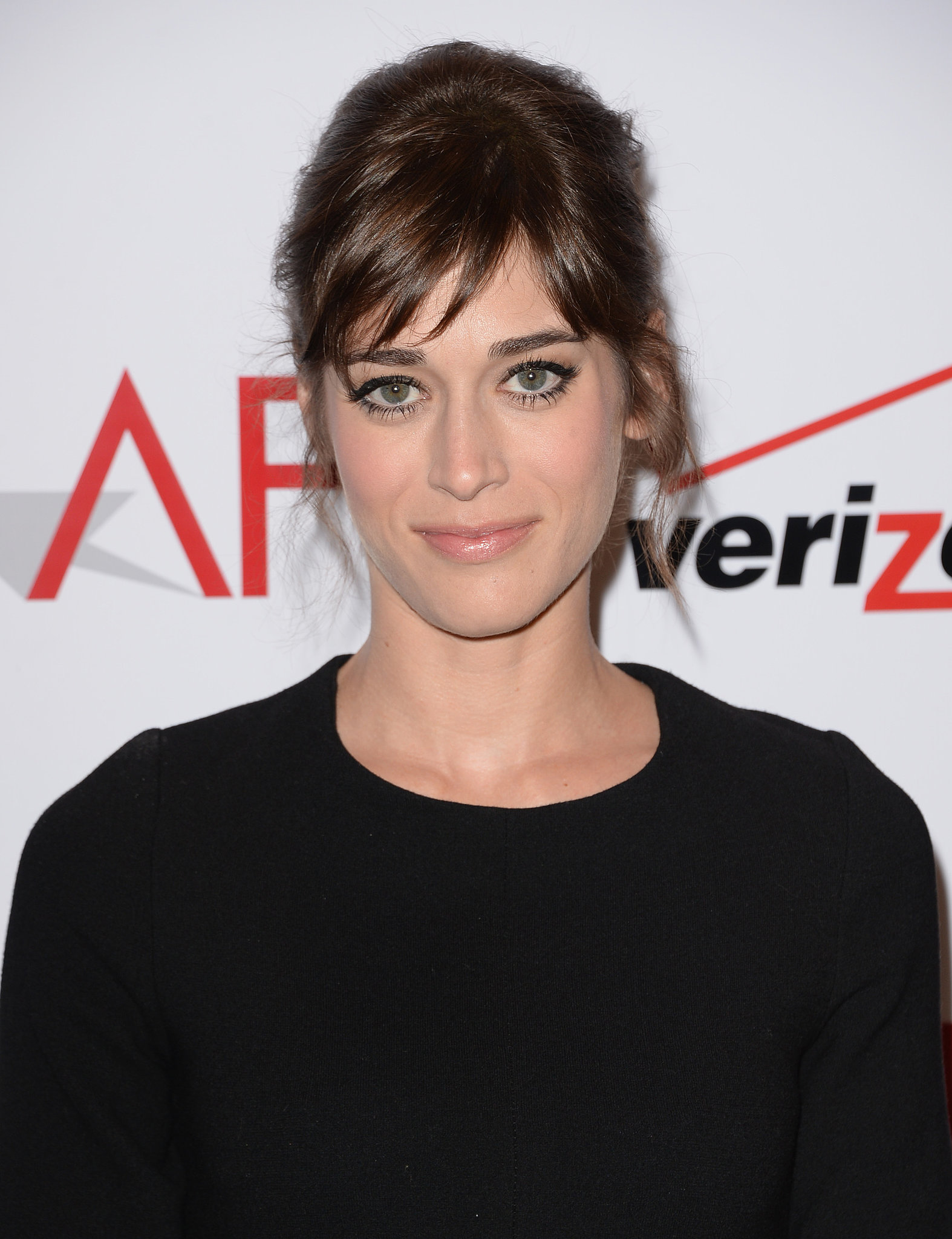 lizzy-caplan-wallpaper