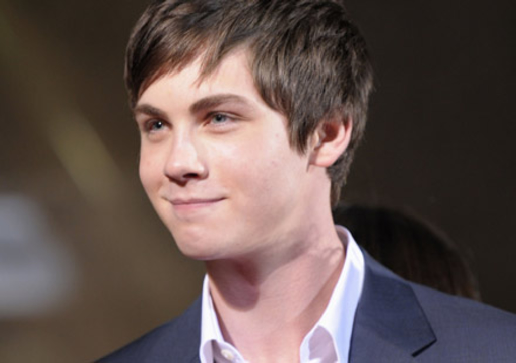 logan-lerman-summertime