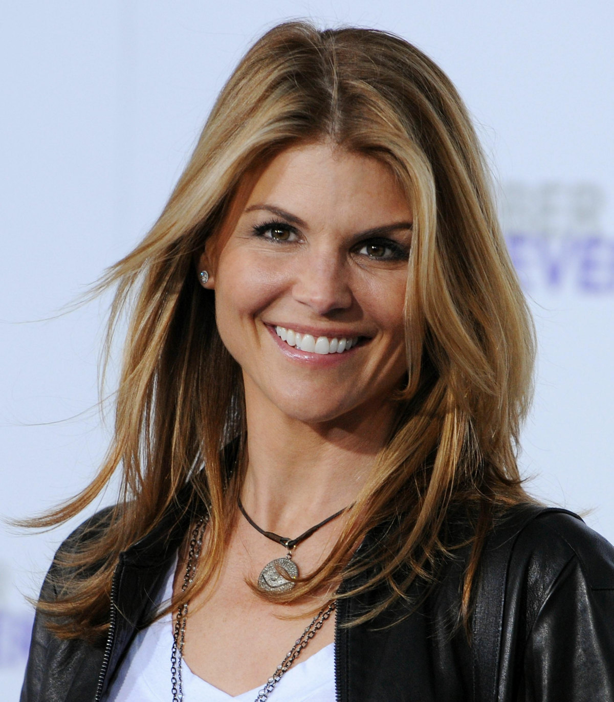 lori-loughlin-scandal