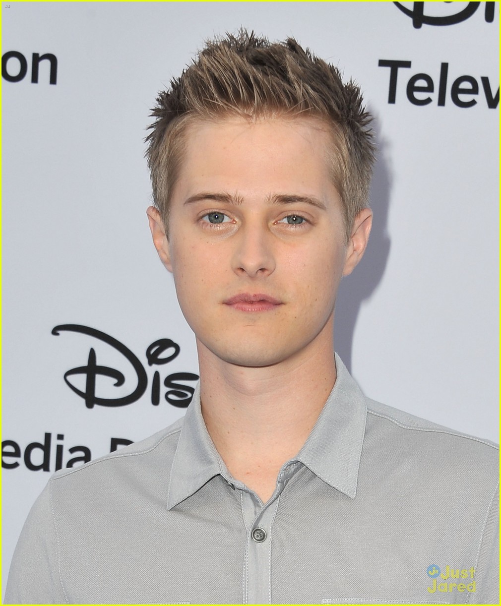 lucas-grabeel-movies