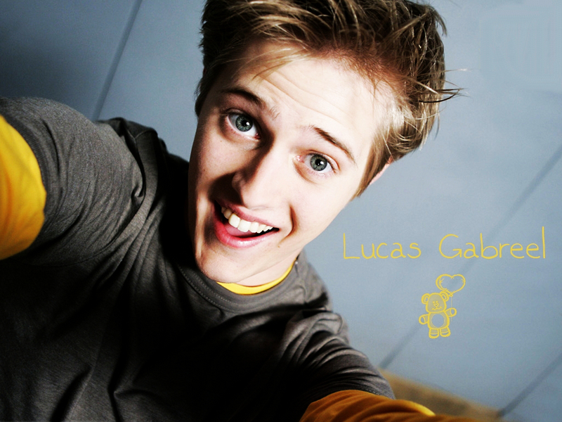 photos-of-lucas-grabeel