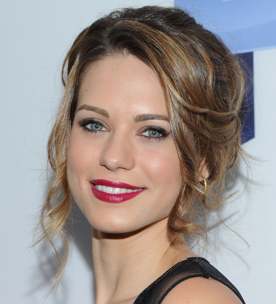 lyndsy-fonseca-wedding