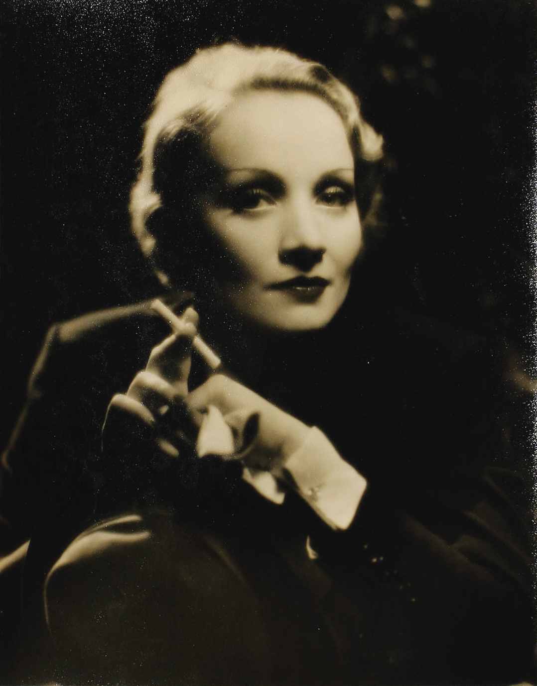 marlene-dietrich-wallpaper