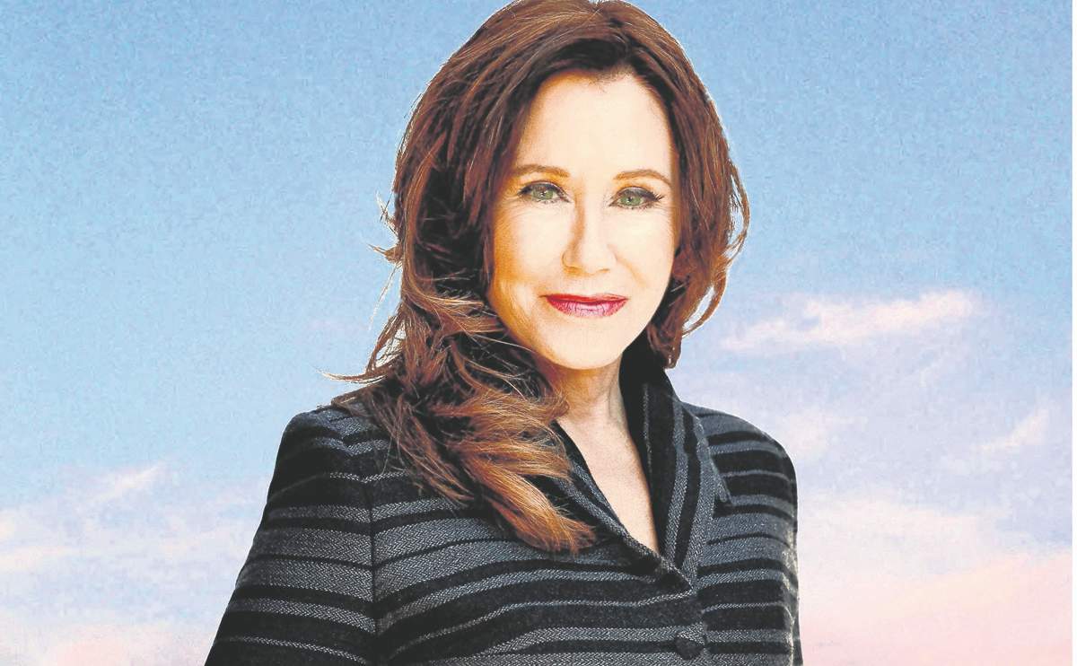 mary-mcdonnell-net-worth