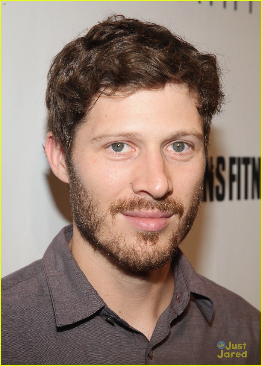 best-pictures-of-matt-lauria