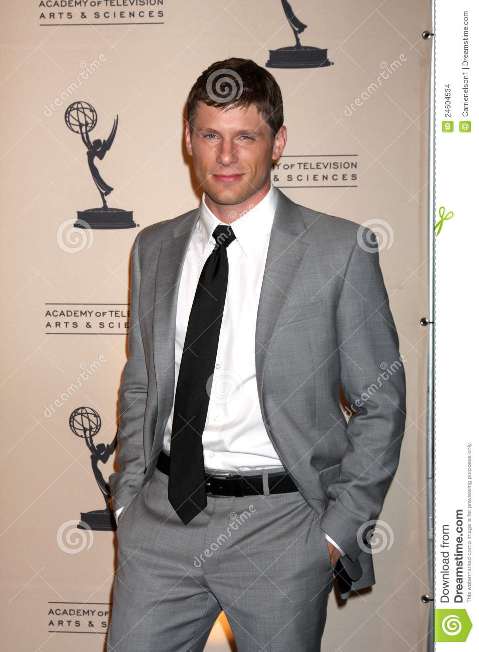 matt-lauria-wallpaper