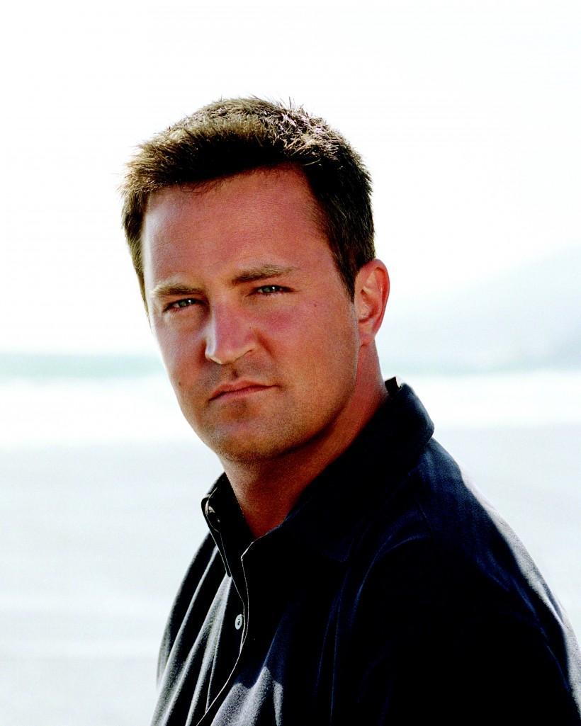 matthew-perry-hd-wallpaper