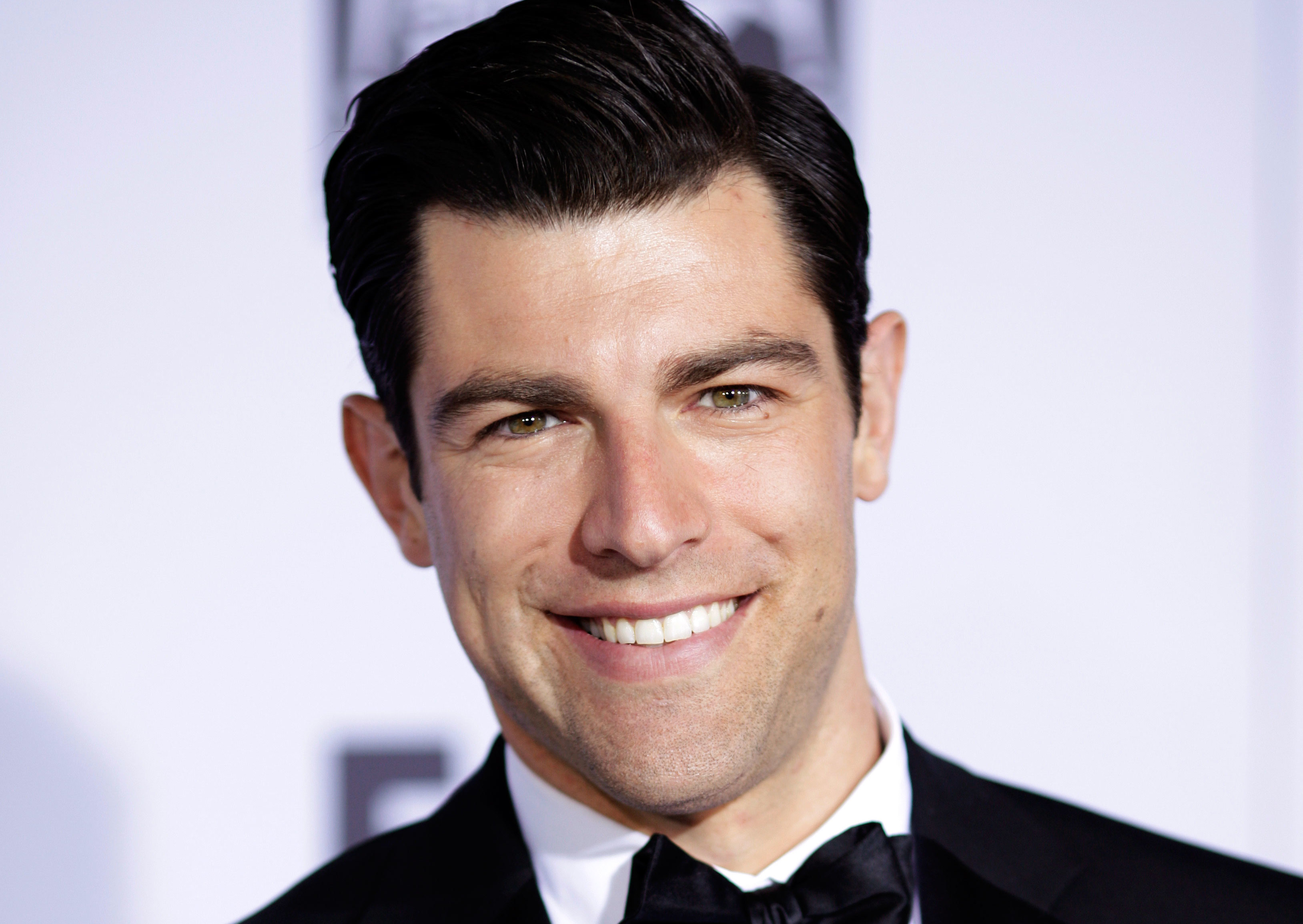 best-pictures-of-max-greenfield