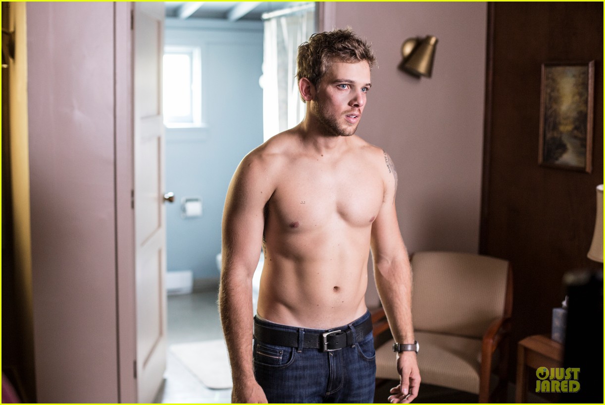 max-thieriot-news