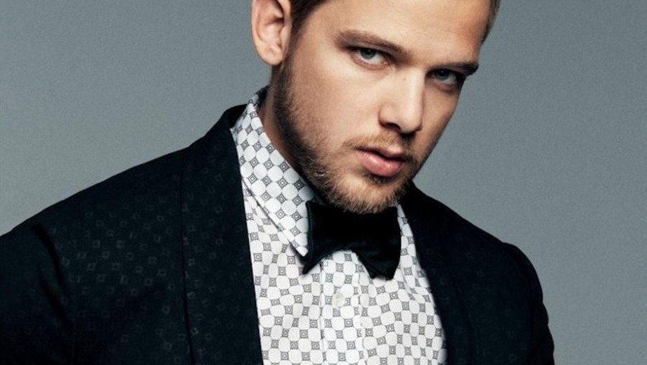 max-thieriot-wallpapers