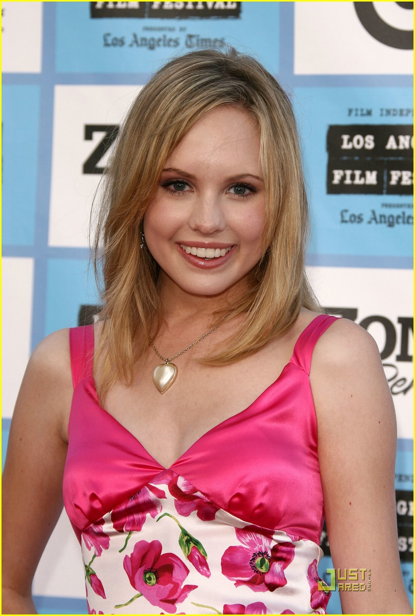 meaghan-martin-wallpaper
