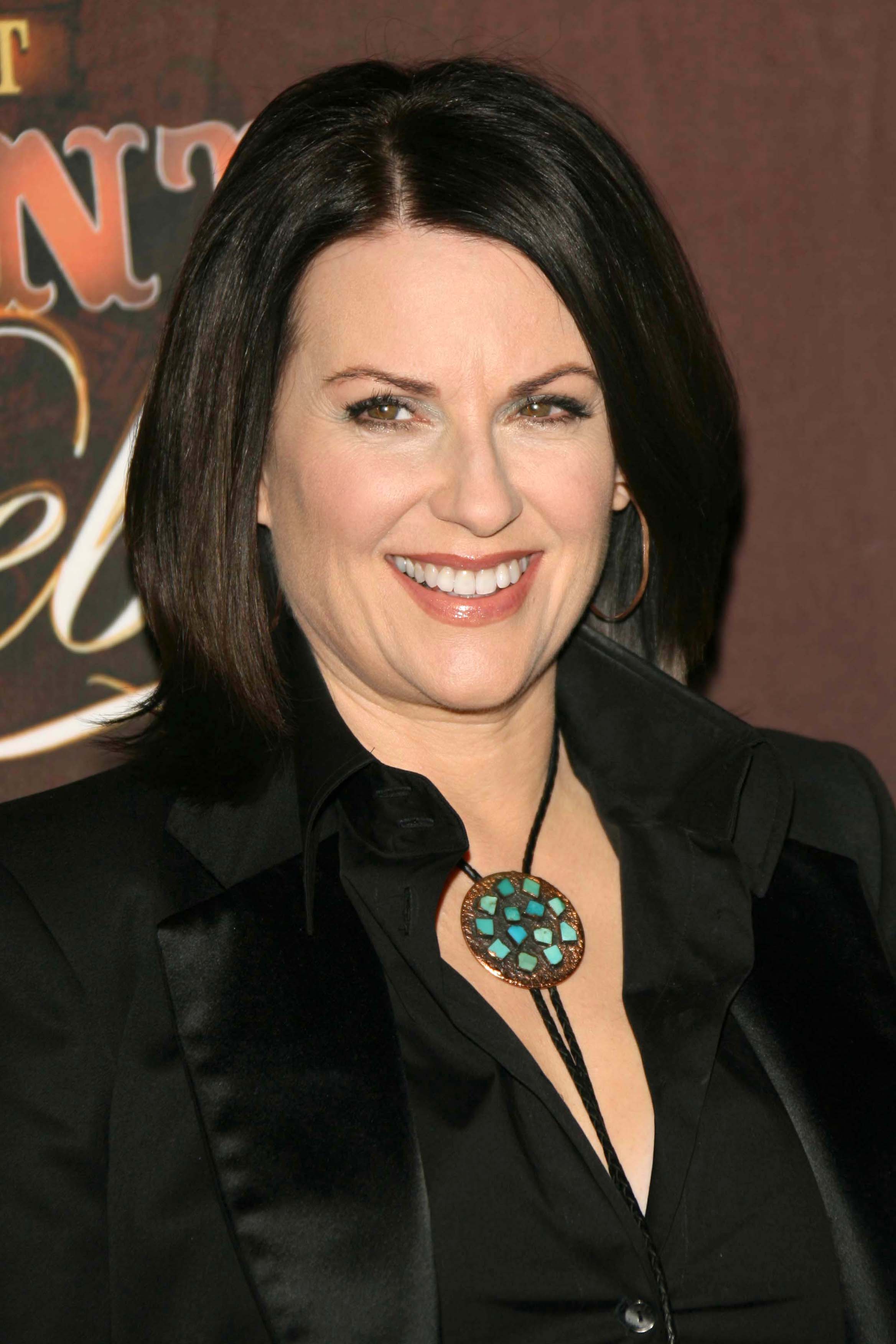 best-pictures-of-megan-mullally