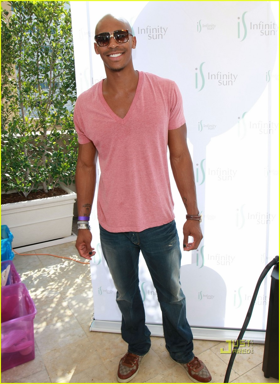 mehcad-brooks-young