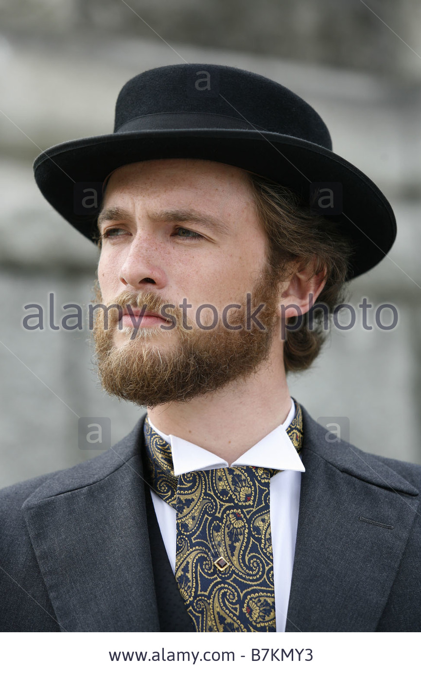 pictures-of-michael-burns-actor-and-historian