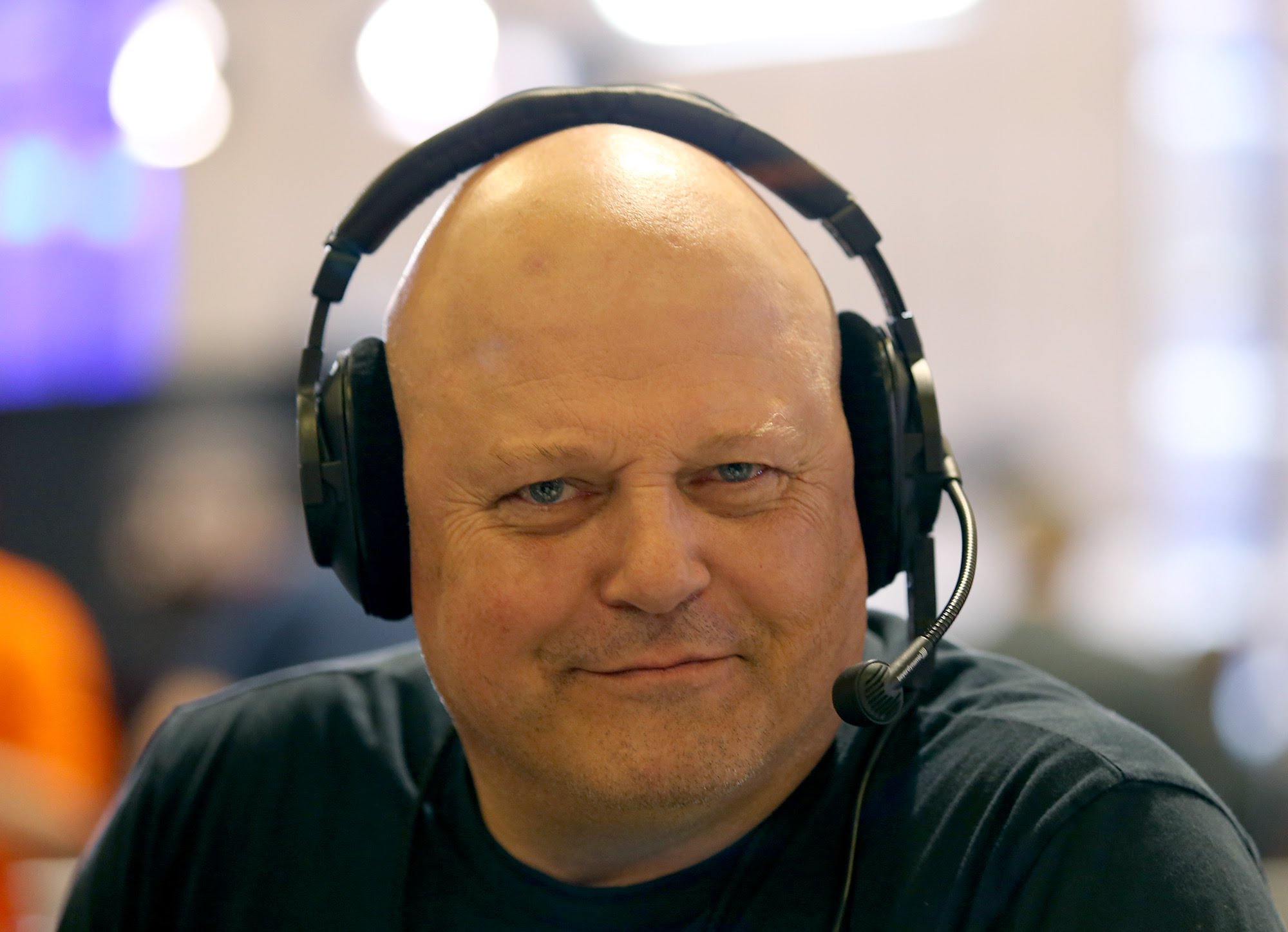 michael-chiklis-scandal